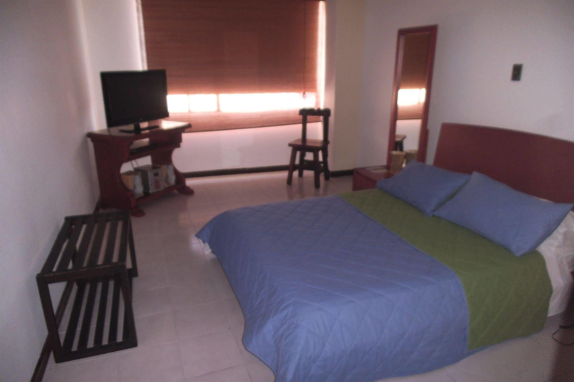 Hotel Don Gregorio Cartago Exterior foto